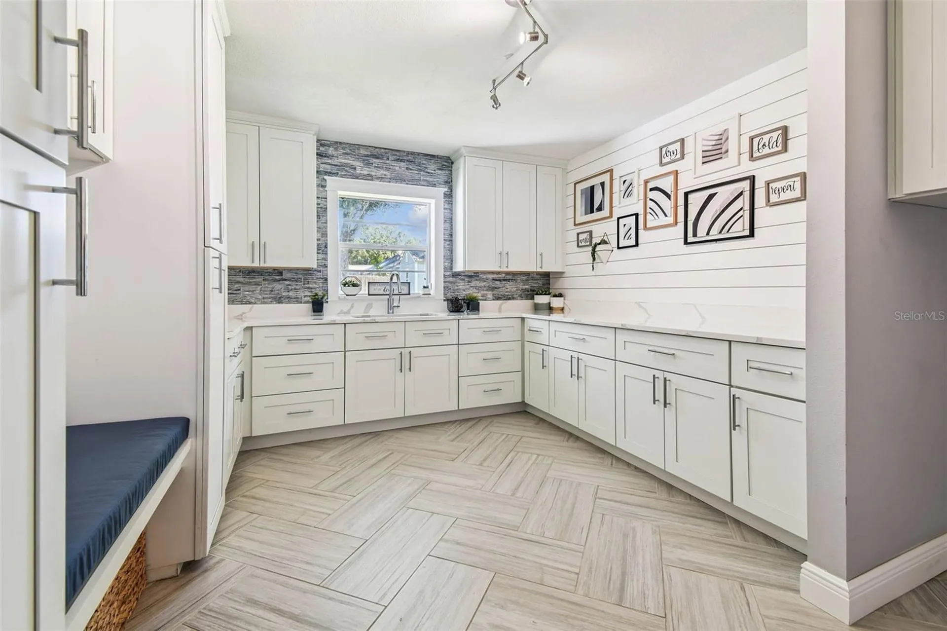 3217 Stoneybrook Lane Tampa FL 33618