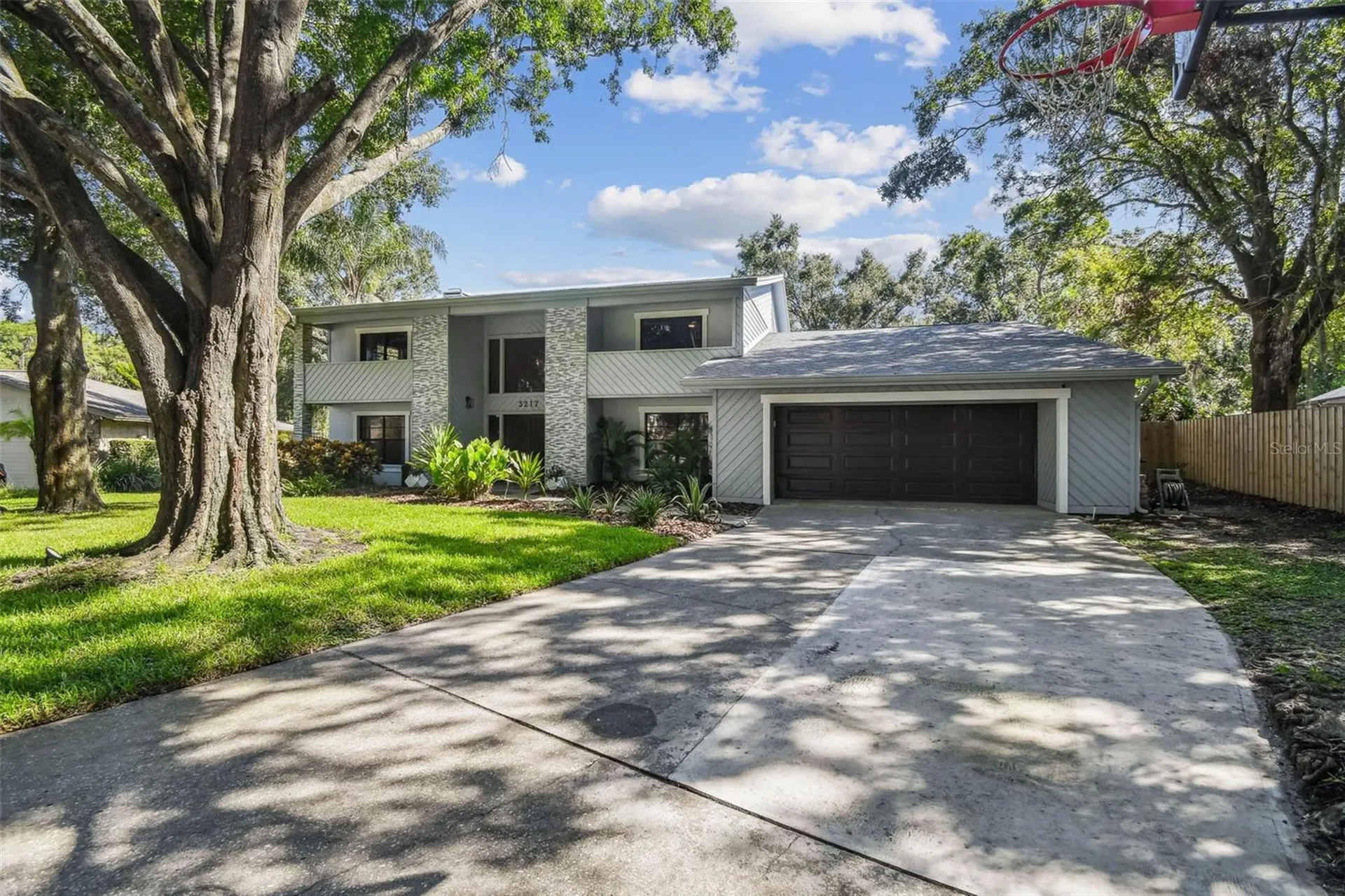 3217 Stoneybrook Lane Tampa FL 33618