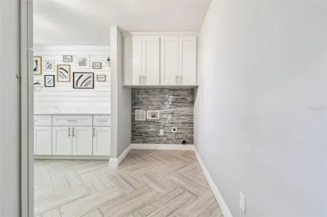 3217 Stoneybrook Lane Tampa FL 33618