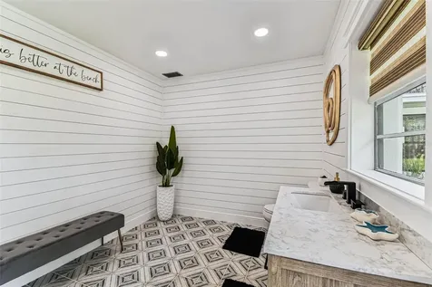 3217 Stoneybrook Lane Tampa FL 33618