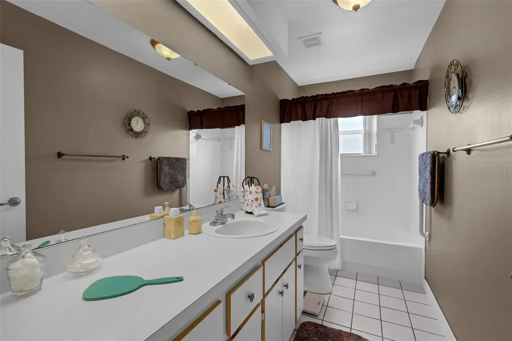 6033 Wade Street Leesburg FL 34748