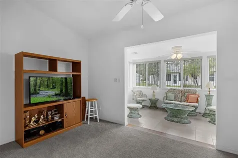 6033 Wade Street Leesburg FL 34748