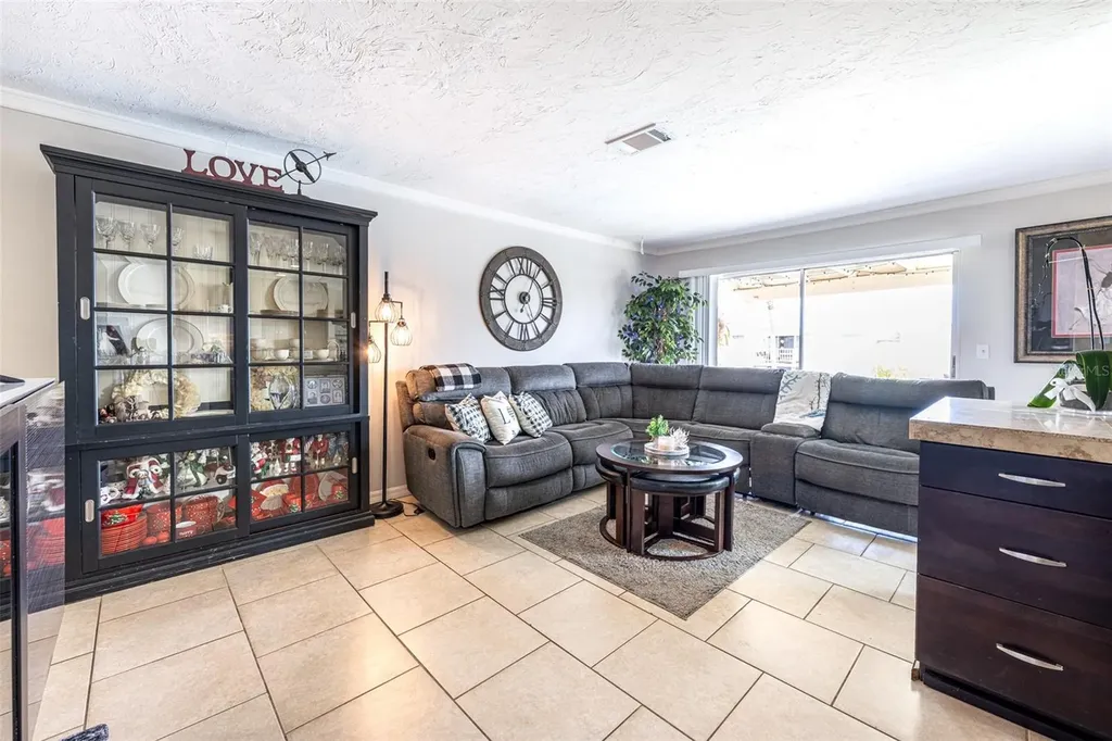 6208 7th Avenue W Bradenton FL 34209