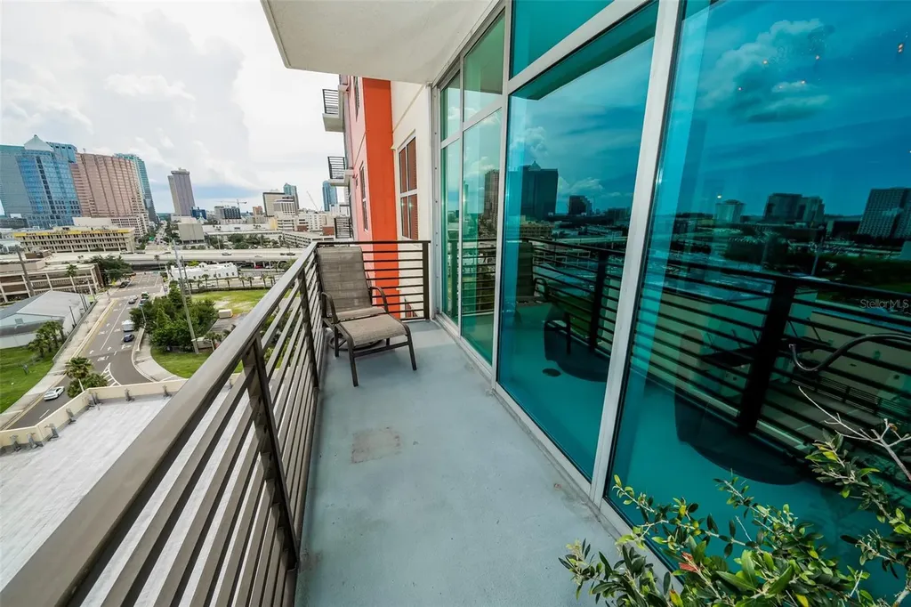1120 E Kennedy Boulevard Tampa FL 33602