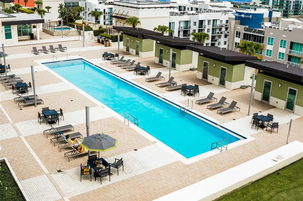 1120 E Kennedy Boulevard Tampa FL 33602
