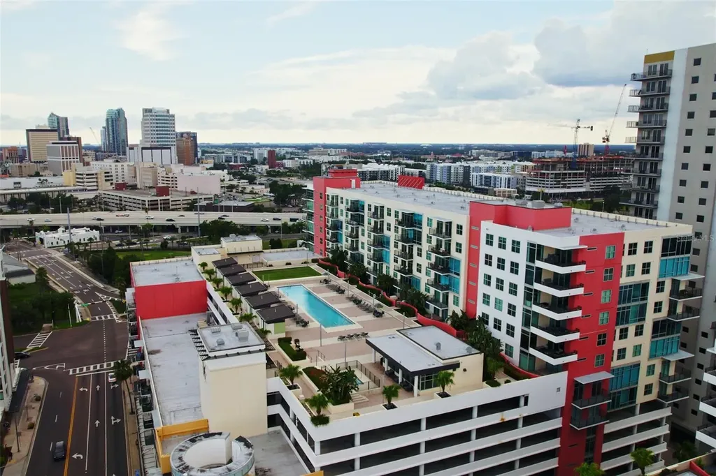 1120 E Kennedy Boulevard Tampa FL 33602