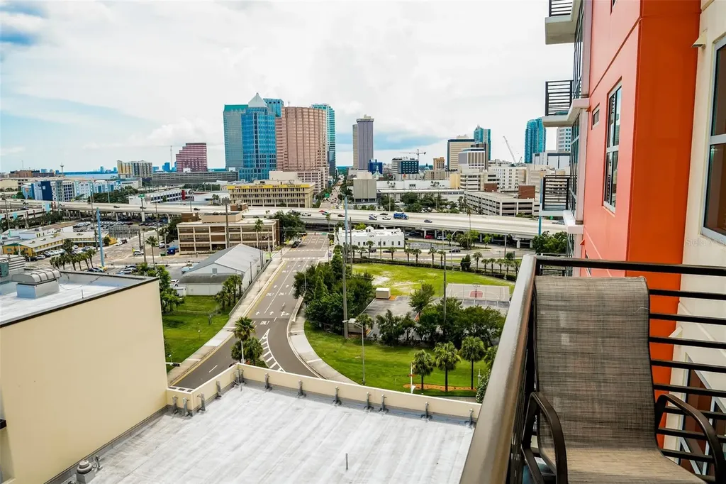 1120 E Kennedy Boulevard Tampa FL 33602