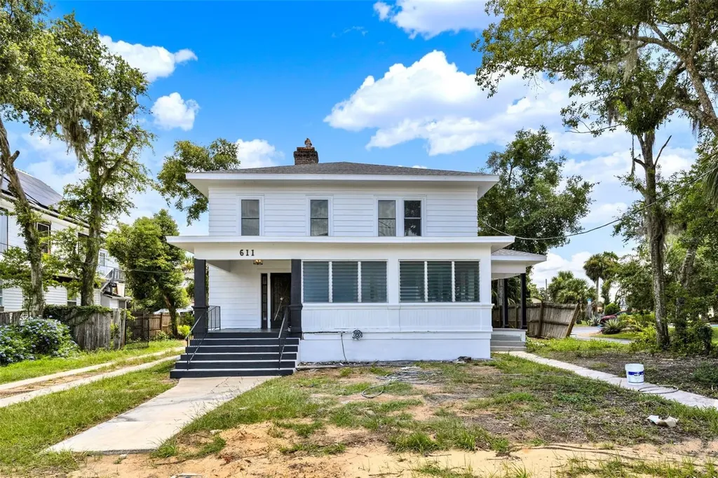 611 S Grove Street Eustis FL 32726