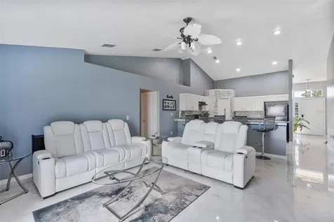 1961 Sawfish Drive Kissimmee FL 34759
