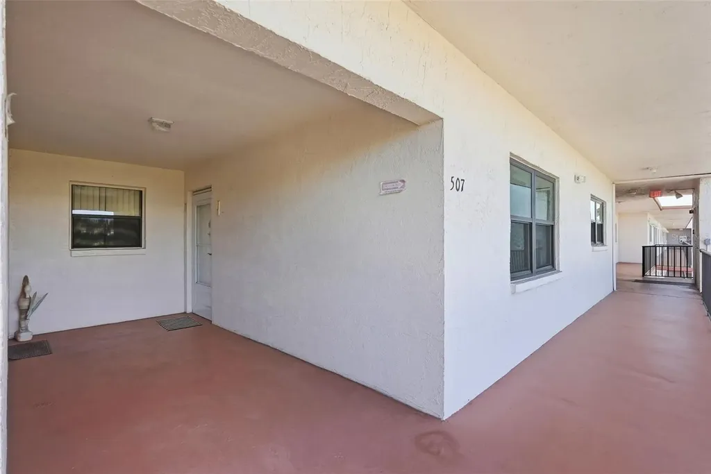 8174 Terrace Garden Drive N St Petersburg FL 33709