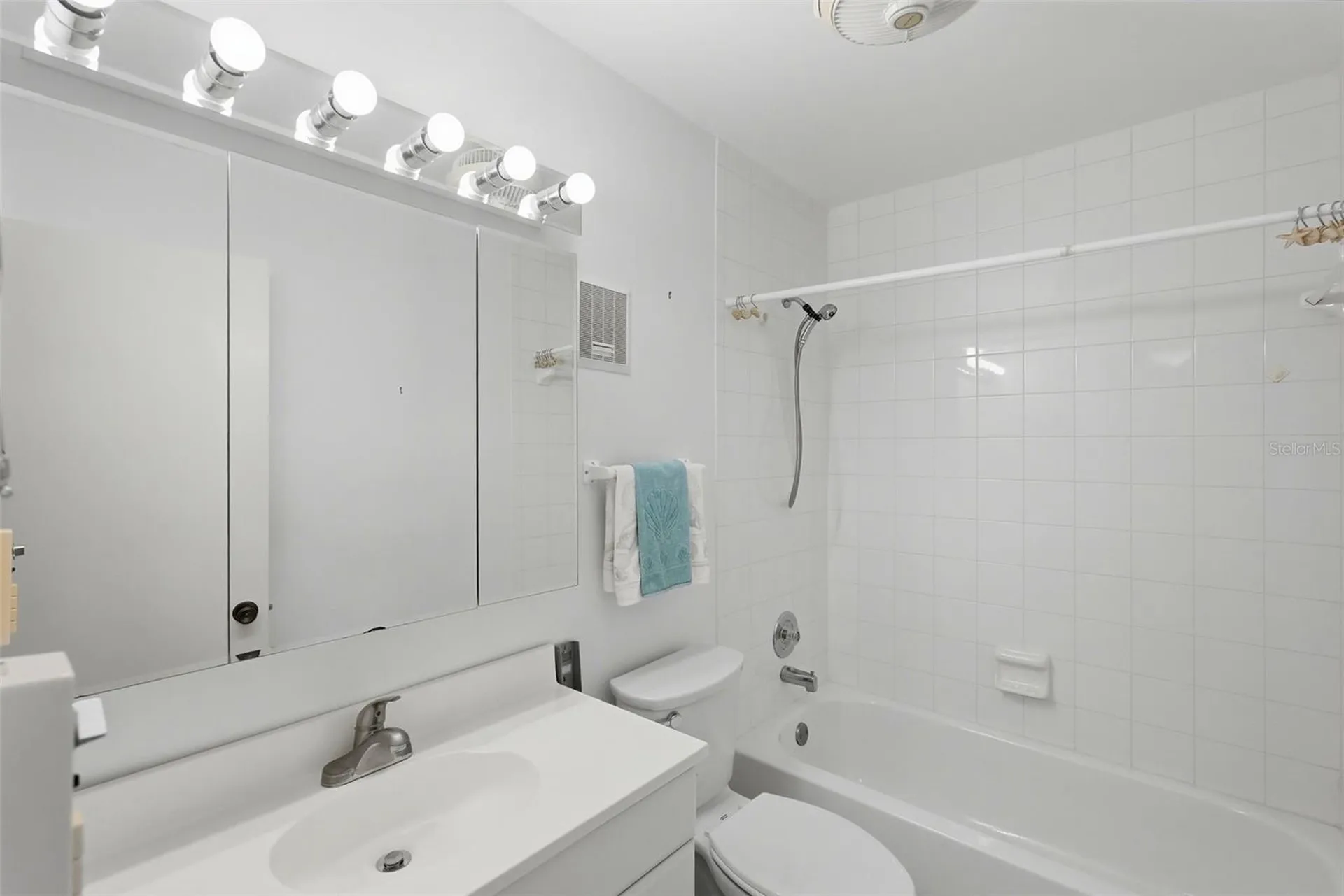 8174 Terrace Garden Drive N St Petersburg FL 33709