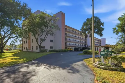 8174 Terrace Garden Drive N St Petersburg FL 33709