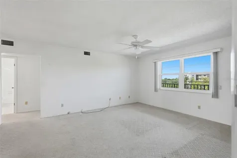 8174 Terrace Garden Drive N St Petersburg FL 33709