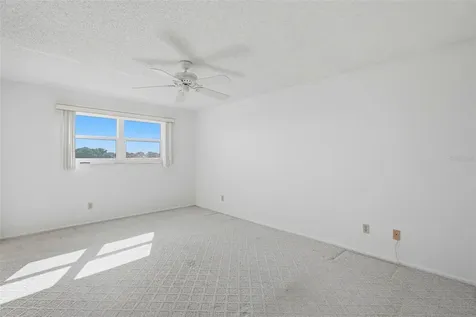 8174 Terrace Garden Drive N St Petersburg FL 33709