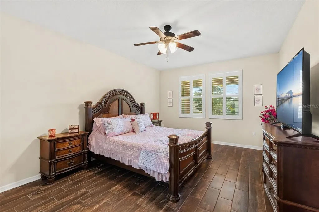2617 Limerick Circle Grand Island FL 32735