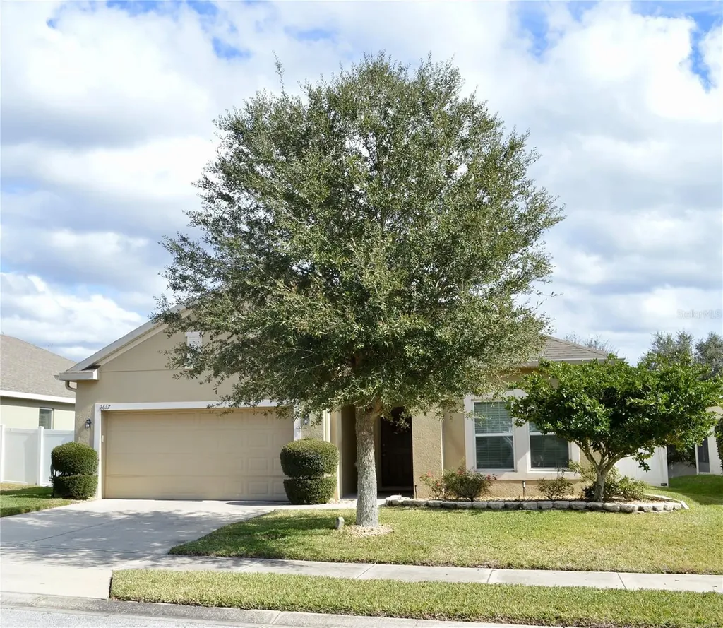 2617 Limerick Circle Grand Island FL 32735