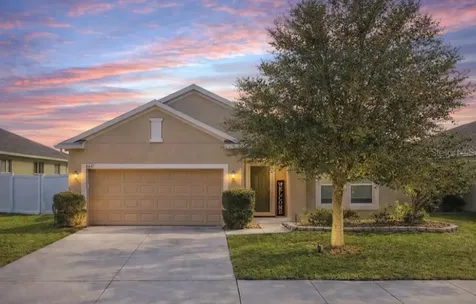 2617 Limerick Circle Grand Island FL 32735