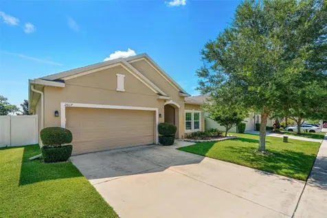 2617 Limerick Circle Grand Island FL 32735