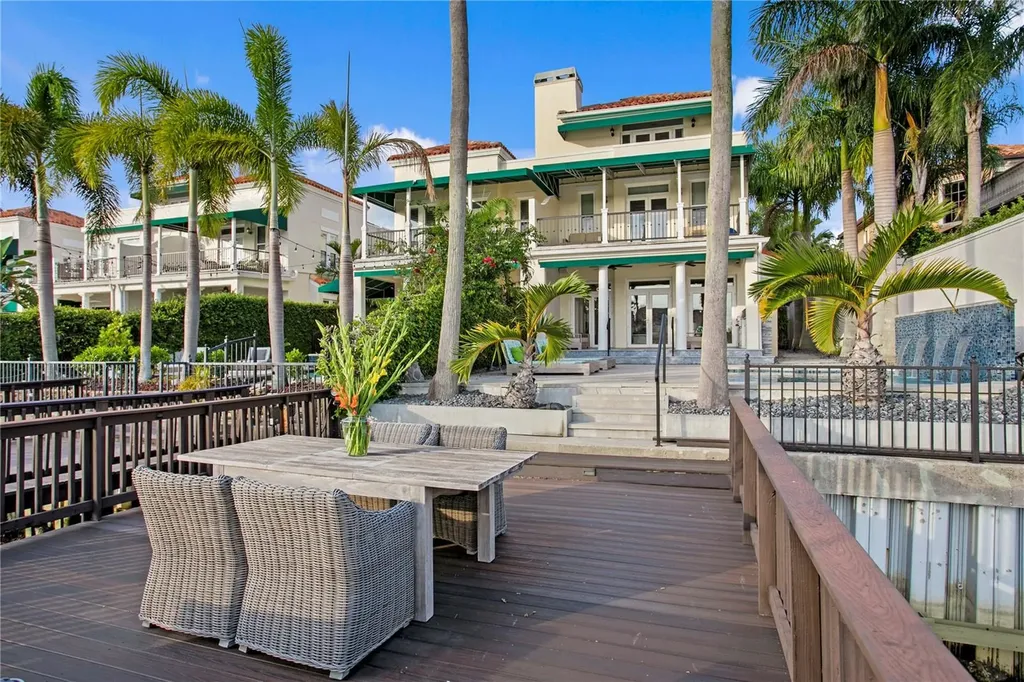 1155 Abbeys Way Tampa FL 33602