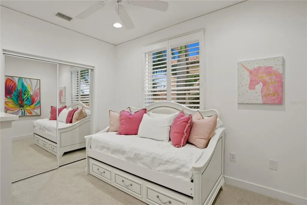 1155 Abbeys Way Tampa FL 33602