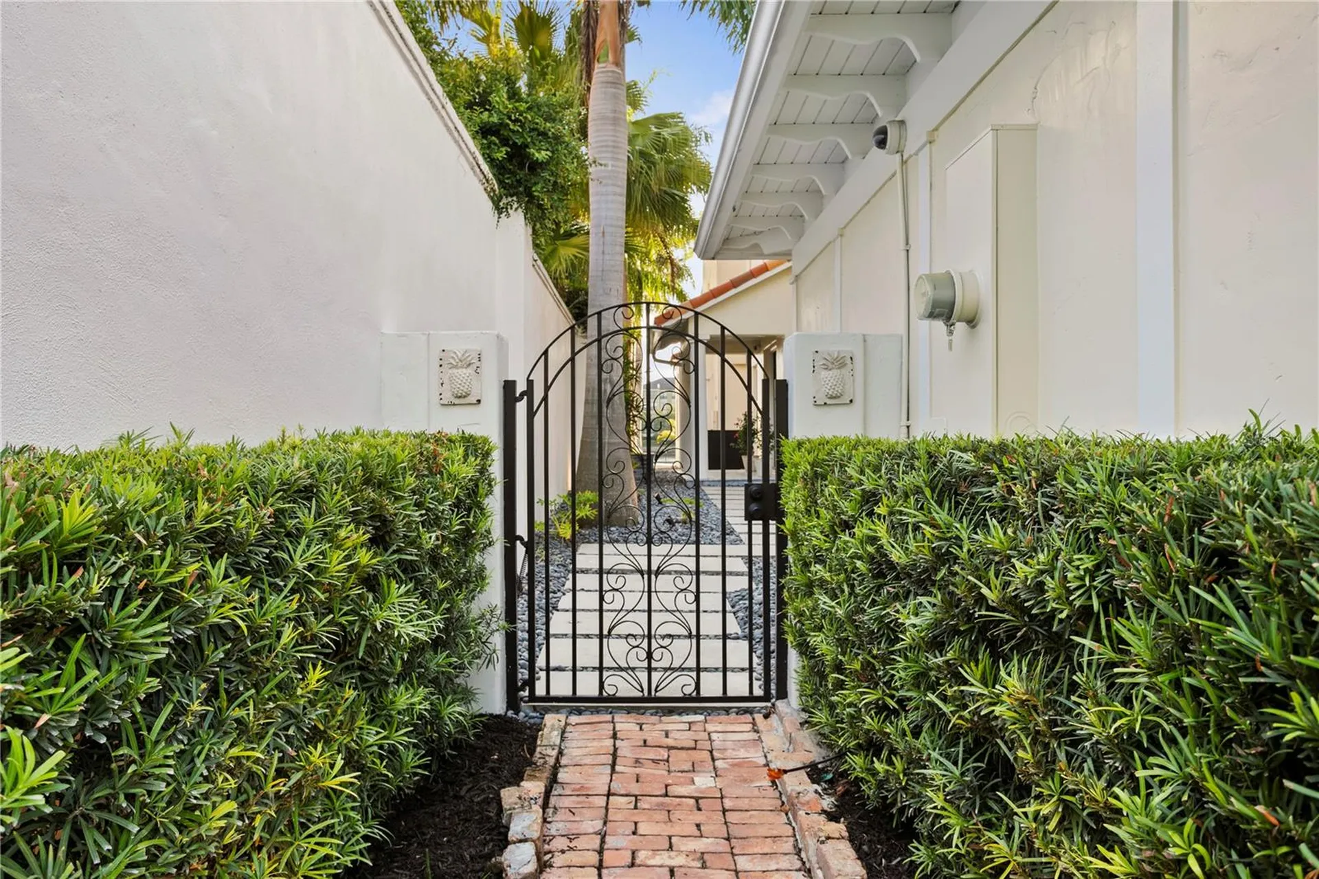 1155 Abbeys Way Tampa FL 33602