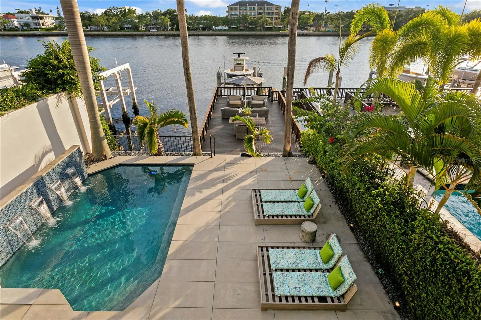 1155 Abbeys Way Tampa FL 33602