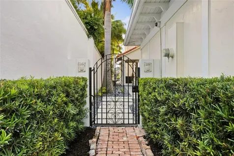 1155 Abbeys Way Tampa FL 33602