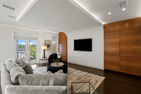 1155 Abbeys Way Tampa FL 33602