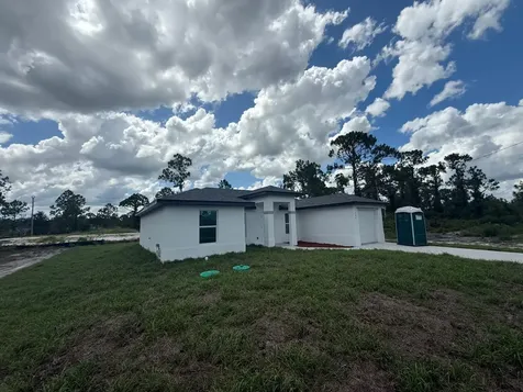 322 Mcarthur Boulevard Lehigh Acres FL 33974
