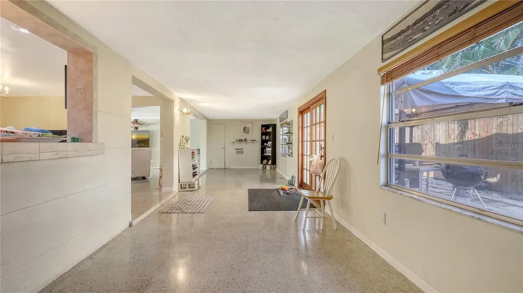 5302 Las Rosas Sarasota FL 34242