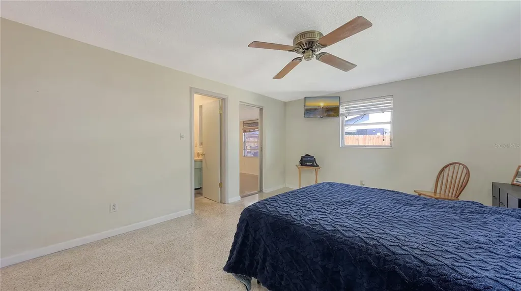 5302 Las Rosas Sarasota FL 34242