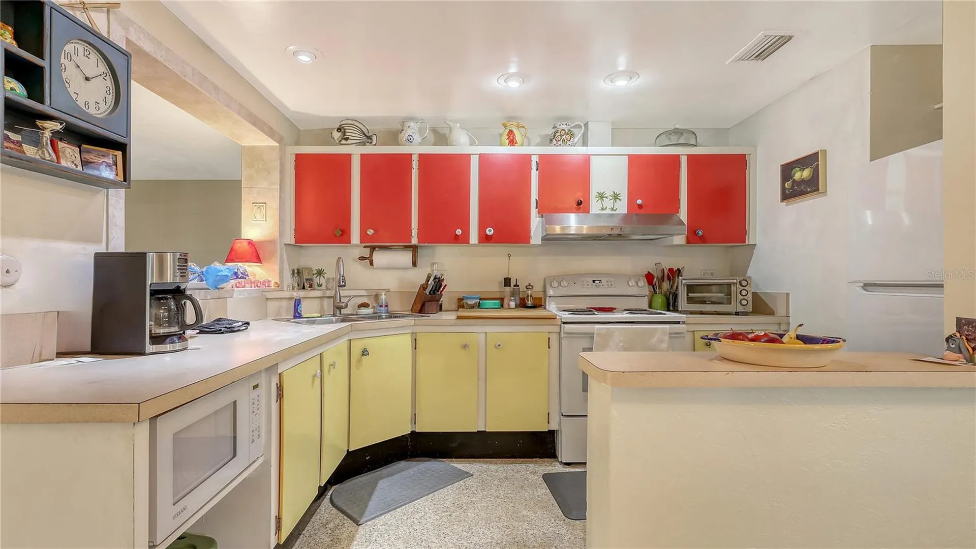 5302 Las Rosas Sarasota FL 34242