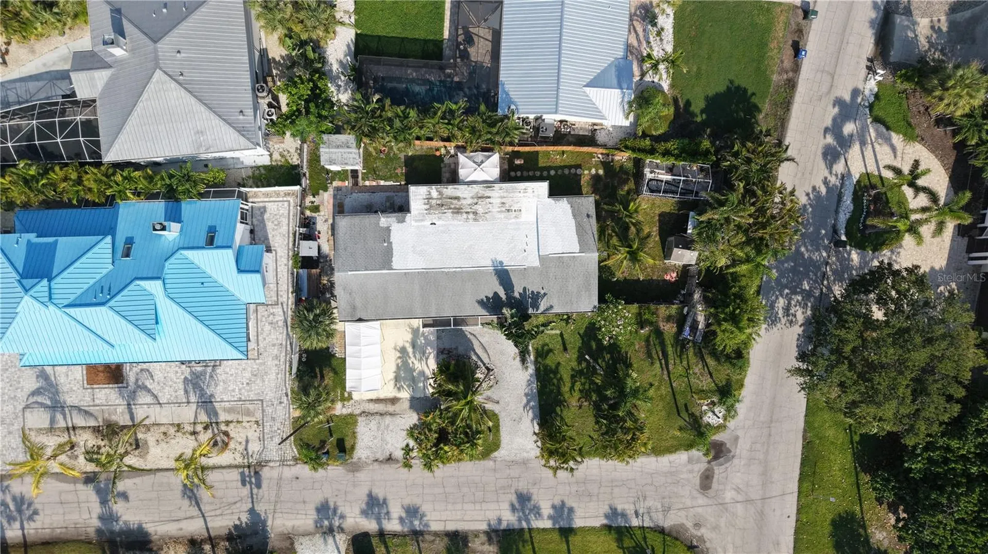5302 Las Rosas Sarasota FL 34242