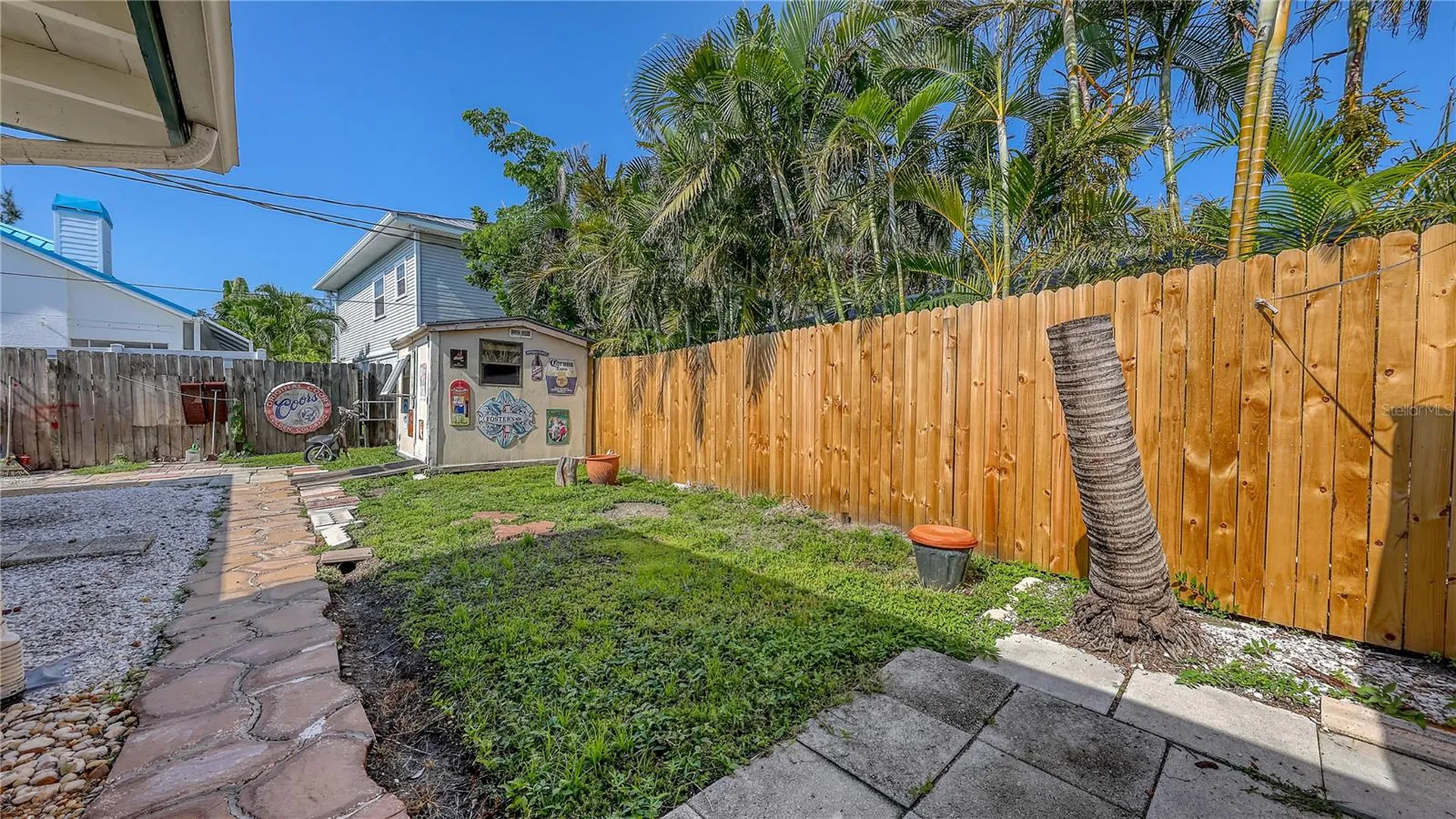 5302 Las Rosas Sarasota FL 34242