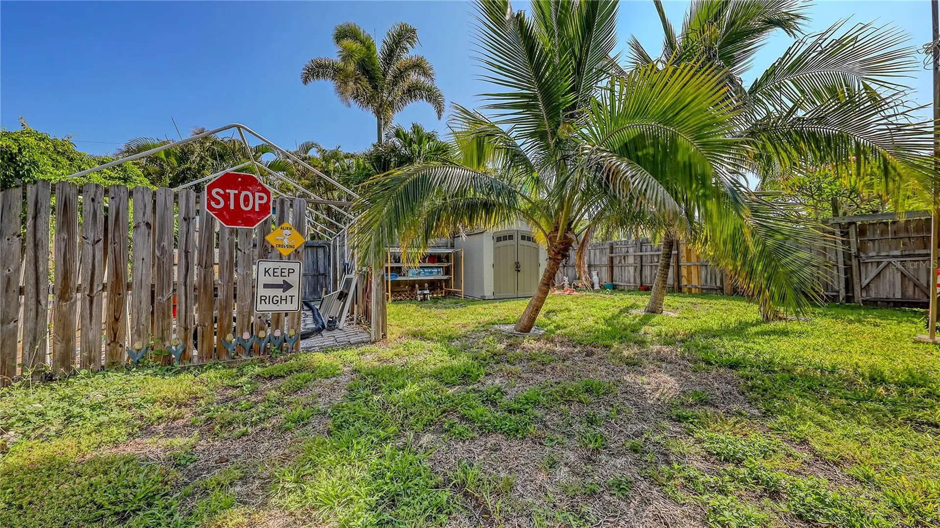 5302 Las Rosas Sarasota FL 34242