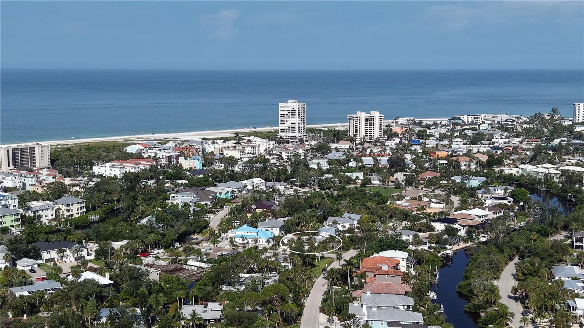 5302 Las Rosas Sarasota FL 34242