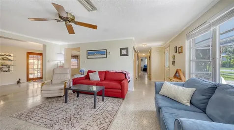 5302 Las Rosas Sarasota FL 34242