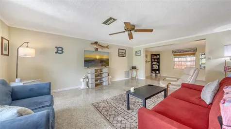 5302 Las Rosas Sarasota FL 34242