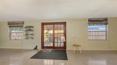 5302 Las Rosas Sarasota FL 34242