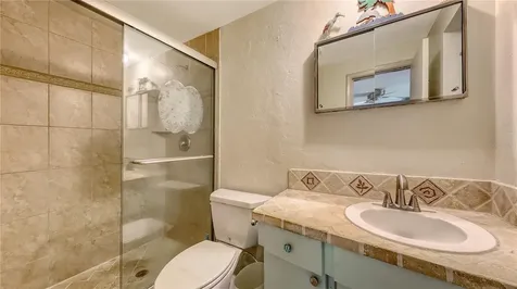 5302 Las Rosas Sarasota FL 34242