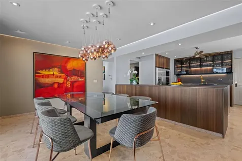 548 Hoare Street Laguna San Juan PR 00907