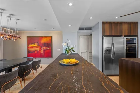 548 Hoare Street Laguna San Juan PR 00907
