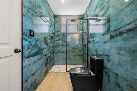 548 Hoare Street Laguna San Juan PR 00907