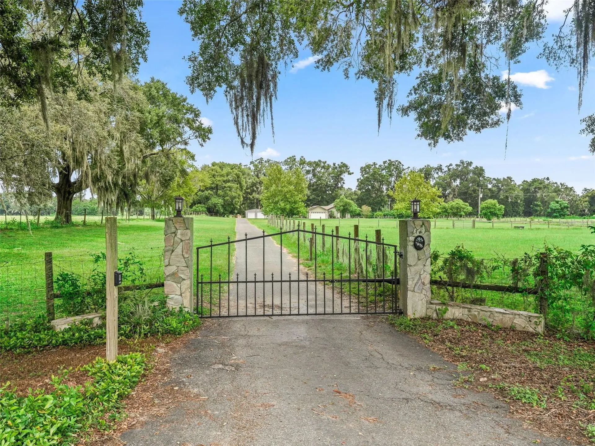 1975 SE 150th Street Summerfield FL 34491