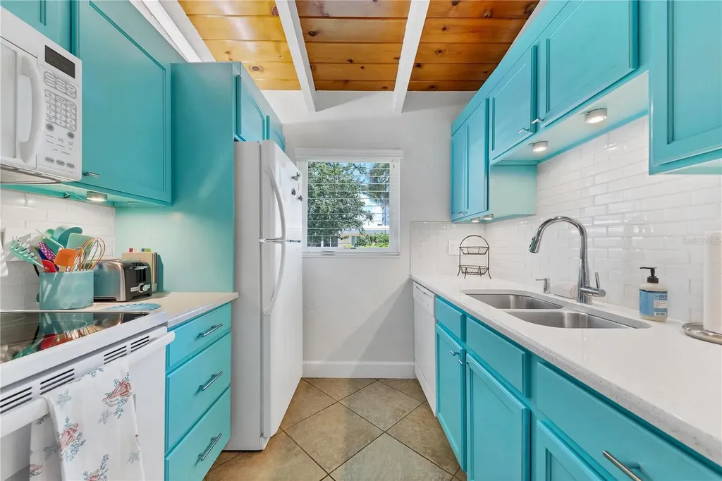 6006 Midnight Pass Road Sarasota FL 34242