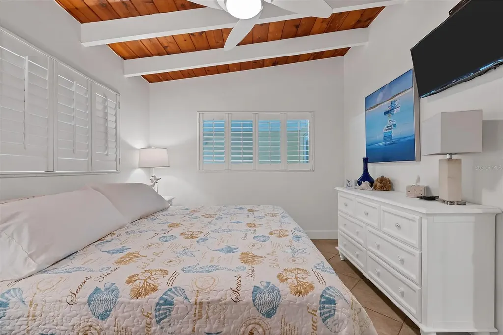 6006 Midnight Pass Road Sarasota FL 34242