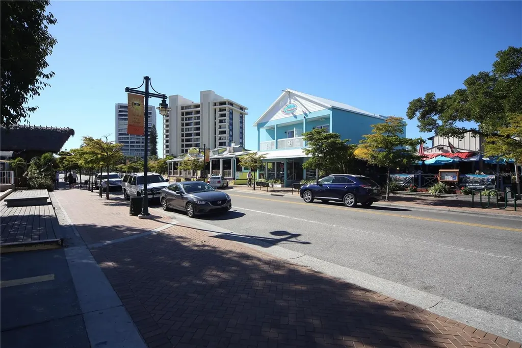 6006 Midnight Pass Road Sarasota FL 34242