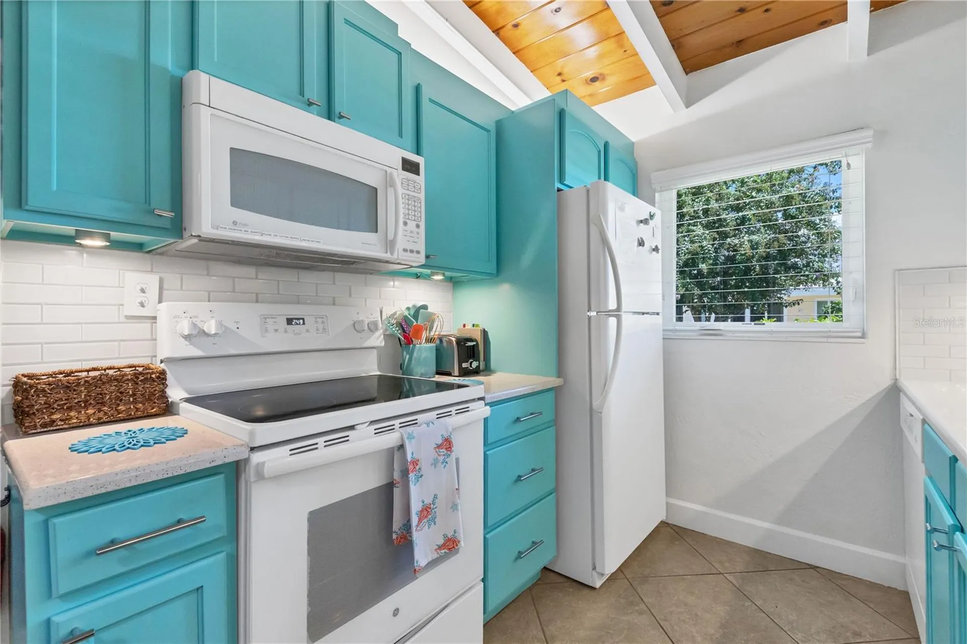 6006 Midnight Pass Road Sarasota FL 34242