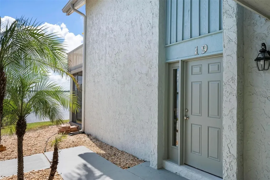 6005 N Beach Road Englewood FL 34223