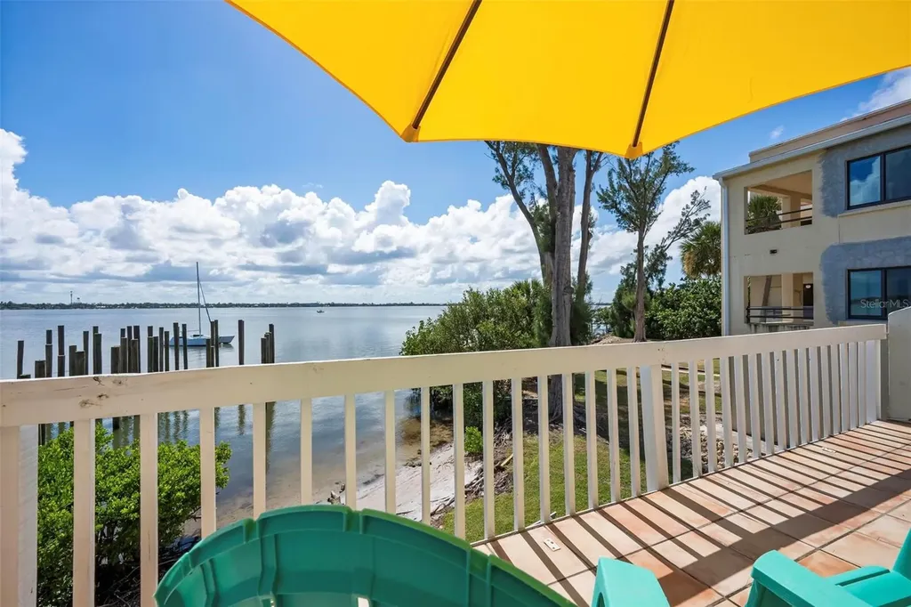 6005 N Beach Road Englewood FL 34223